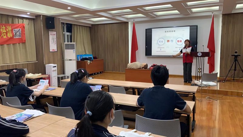 成都职业培训哪个专业好考公务员